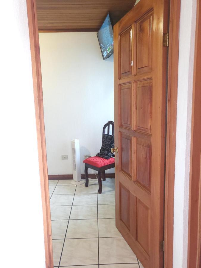 Don Carlos Place Upper Unit Alajuela Dış mekan fotoğraf